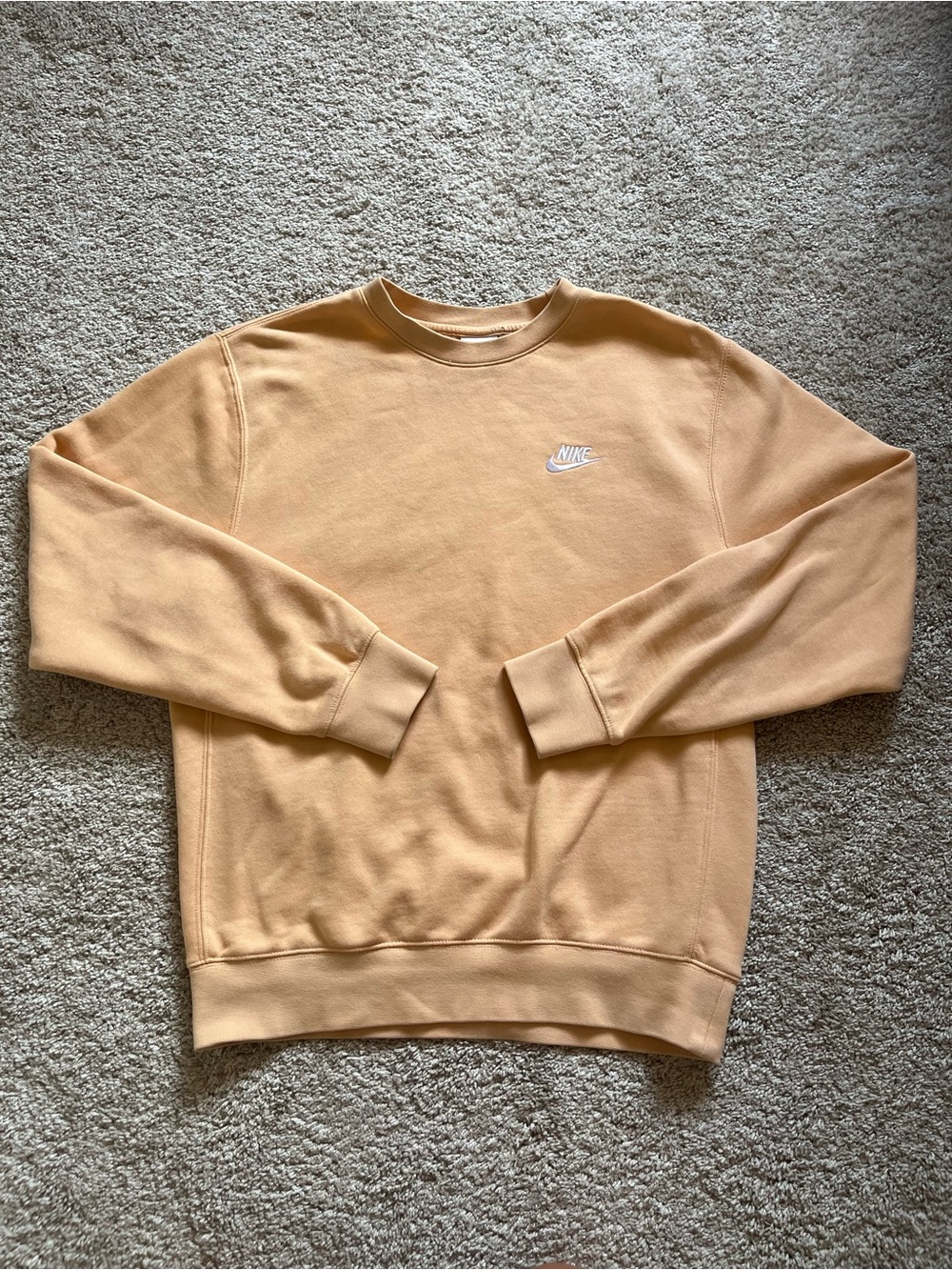 Nike Women’s Light Orange Fleece Crewneck Sweatshirt Size XS Athleisure